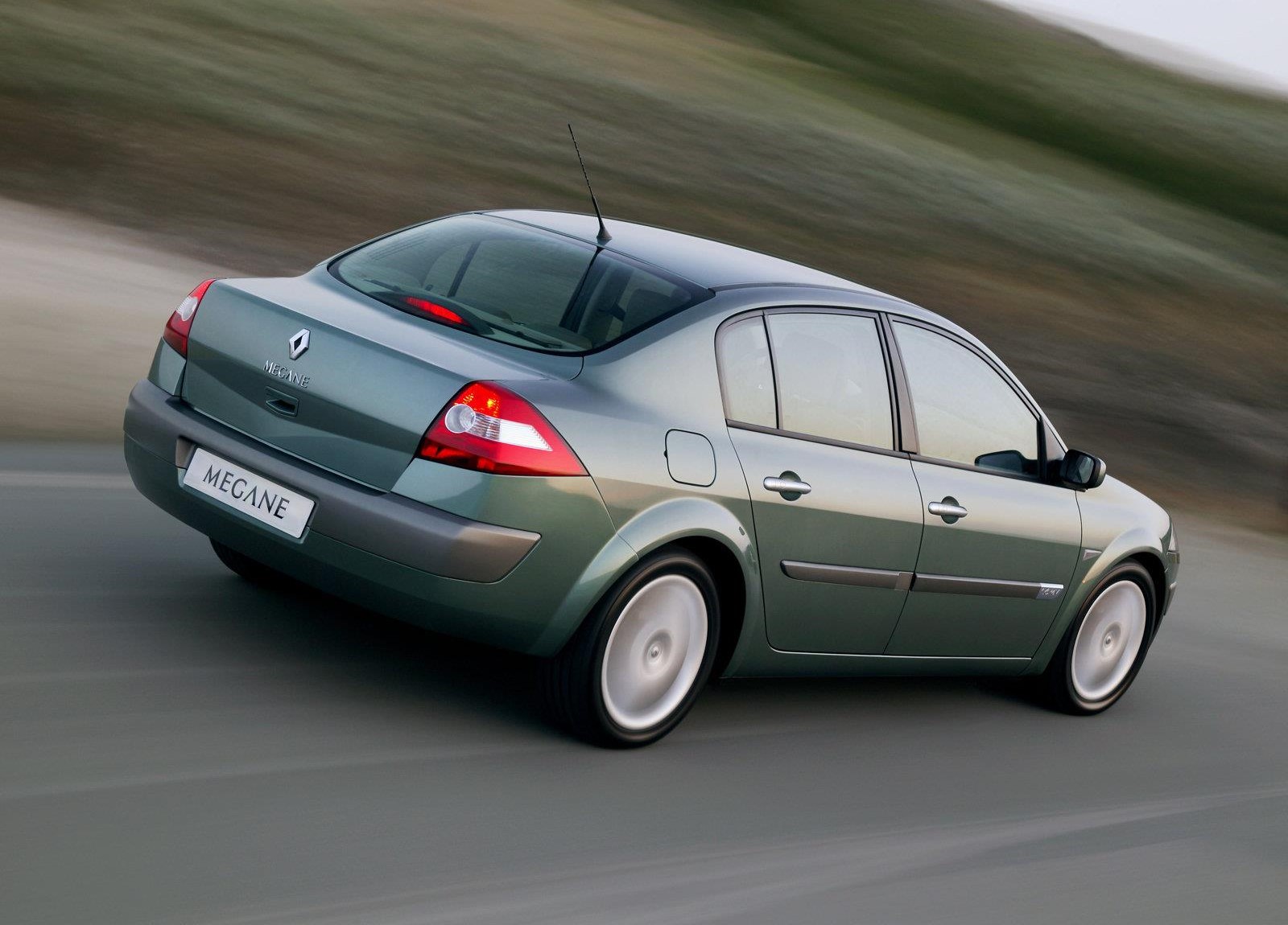 خدمات پس از فروش محصولات رنو